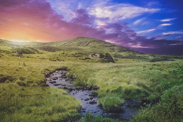 Atlantic-edge journeys in Ireland for weather-rich calm and green distance