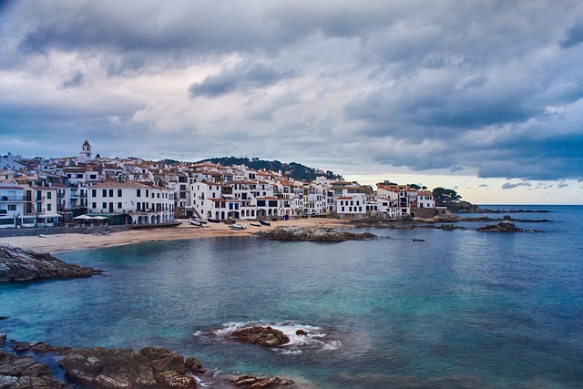 Costa Brava Residences for Warm Stone Charm and Blue-Water Views