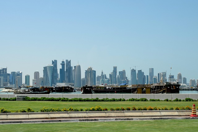 Doha Bayfront Stay with Gulf Warmth and Refined Softness
