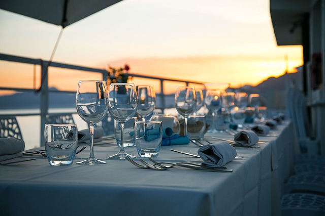 Franschhoek Vineyard Retreats for Mountain Calm and Long Table Luxury