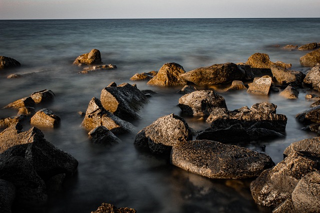 Harbor-lane afternoons in Syros with sea breeze and slow island rhythm