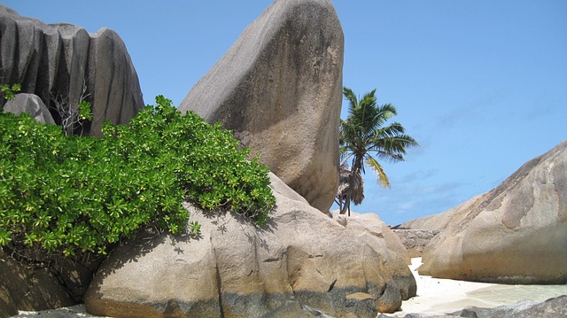 Seychelles Granite Retreat Wrapped in Palms and Rare Coastal Privacy