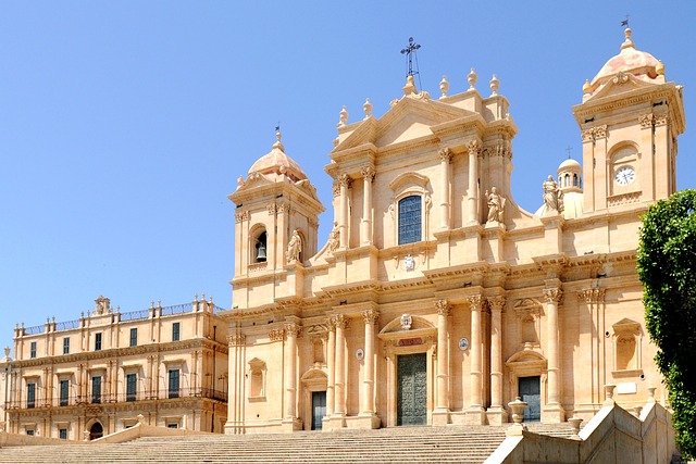 Sicilian baroque rambles in Noto for warm evenings and old-stone calm