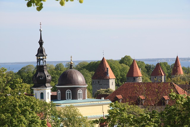 Tallinn Medieval Stay with Baltic Poise and Calm Interiors