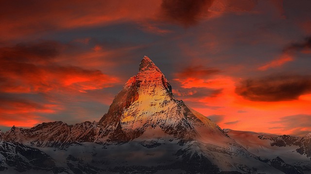 Zermatt Sanctuaries for Peak Views and Intimate Winter Ease